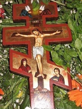 Sfânta Cruce: Semnificația Profundă în Religia Ortodoxă - Portal Rugăciuni