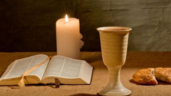 Diferențele Esențiale între Postul Crăciunului și Postul Paștelui în Religia Ortodoxă - Portal Rugăciuni